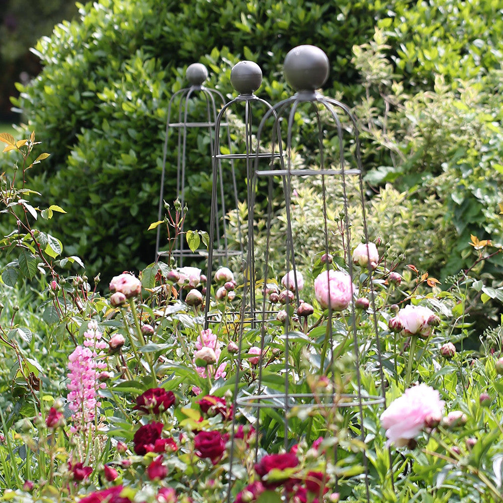 Queen Garden Obelisk